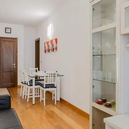 Guesthost - Novoli Escape In With Parking Appartamento Firenze